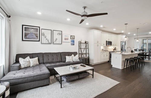 East Side Condo | Luxury Condo in the Heart of Atlanta