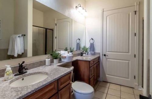 Ozark Condo | Luxury Condo Minutes from Silver Dollar City - Stone Cliff