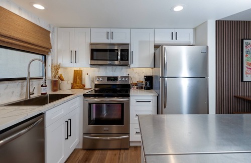 St. Pete Beach Condo | Luxury Condo "The Beach Is Your Backyard"