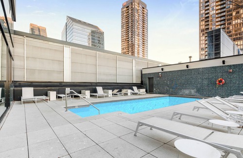 Downtown Montreal Apartment | Luxury Condo-Tour des Canadiens- 1BR -Great View!