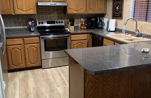 Paradise Valley Village Condo | Luxury Condo With Beautiful Golf Course and Mountain Views!