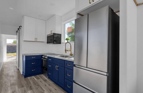 North Mountain House | Luxury Container Home