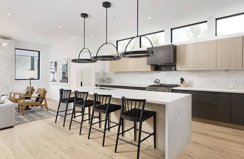 Aspen House | Luxury Contemporary 4 bedroom Home close to Aspen Core