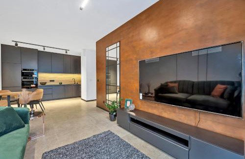 Srodmiescie Apartment | Luxury Copper Apartment