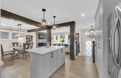 Richview House | Luxury cottage like home with 6 bedrooms