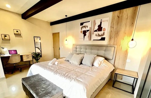Guayabal Apartment | Luxury & cozy loft near Poblado - KingBed