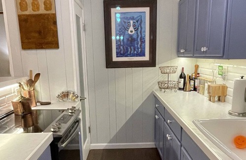 Lake Whitney Cottage | Luxury custom studio home with available RV Port.