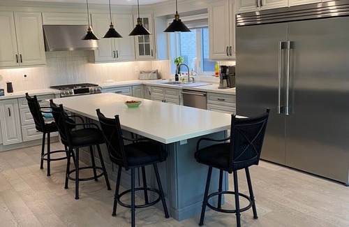 Etobicoke House | Luxury detached house in Etobicoke/Toronto - walk to subway and shops