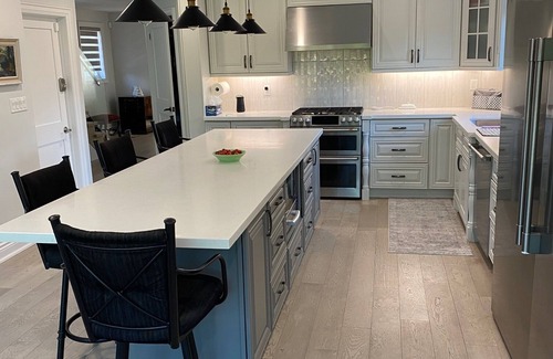 Etobicoke House | Luxury detached house in Etobicoke/Toronto - walk to subway and shops