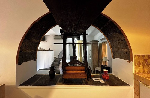 Mitogio Apartment | Luxury "Dionysus" Apartment