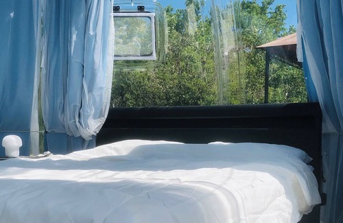Bighorn No. 8 RV Rental | Luxury Dome 1