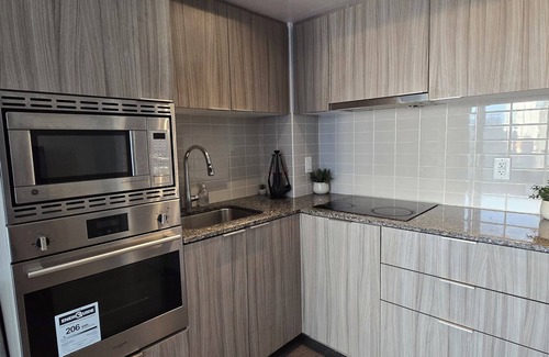 Bay Cloverhill Condo | Luxury Downtown Condo, Prime Location!