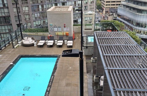 Bay Cloverhill Condo | Luxury Downtown Condo, Prime Location!