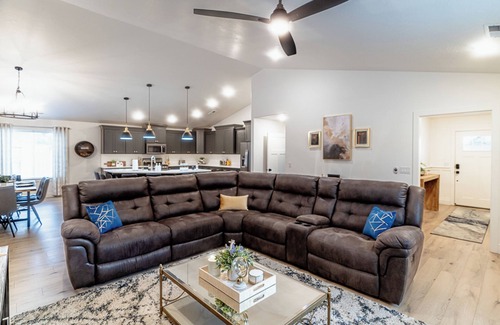 Cedar City House | Luxury Downtown Getaway - Private 20ft Swim Spa
