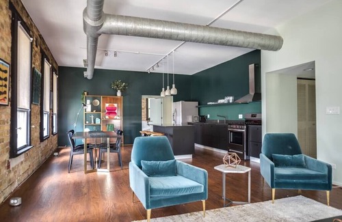 River North Apartment | Luxury Downtown Penthouse with Private Rooftop!