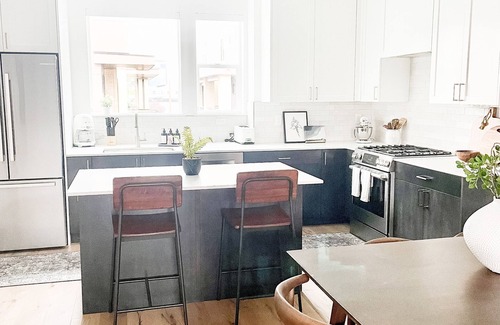 Central Business District House | Luxury Downtown Spacious 3 bedroom New Townhome