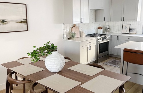 Central Business District House | Luxury Downtown Spacious 3 bedroom New Modern Townhome