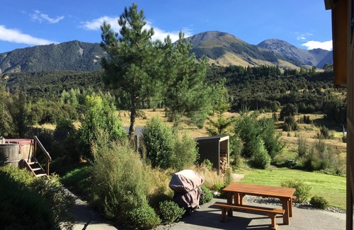 Mt Lyford House | Luxury eco lodge with optional private outdoor hot tub and amazing views.