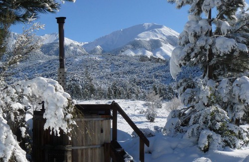 Mt Lyford House | Luxury eco lodge with optional private outdoor hot tub and amazing views.