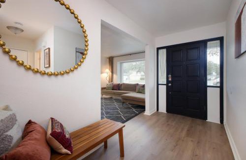 North San Antonio - SAT House | Luxury Escape Pool Sportscourt Games & Theater