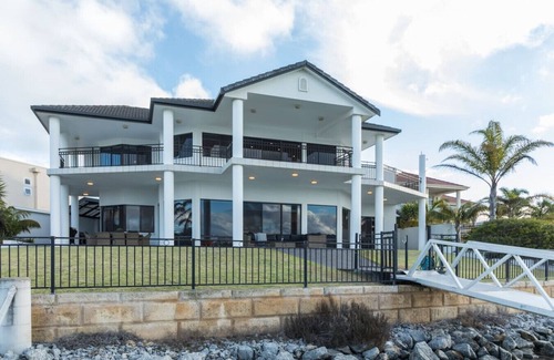 Port Lincoln House | Luxury Escape - Rate Variable *See rates below*