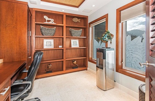 Waimanalo Beach House | Luxury Estate~Spectacular Location~Heated Pool~Private Beach Access!