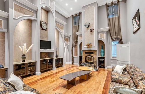 Lagoon City Villa | Luxury Europian Waterfront Villa in Lake Simco, considered Venice of the North