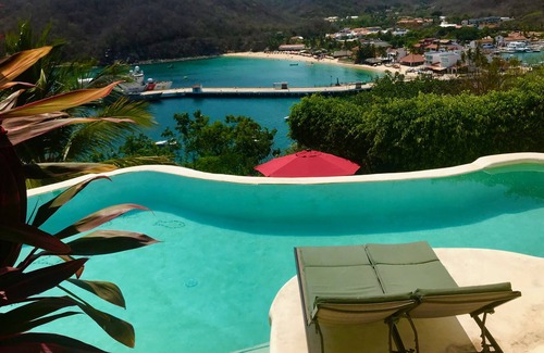 P Chahue Villa | LUXURY EXCLUSIVE OCEANFRONT million dollar view spectacular sunset beach access