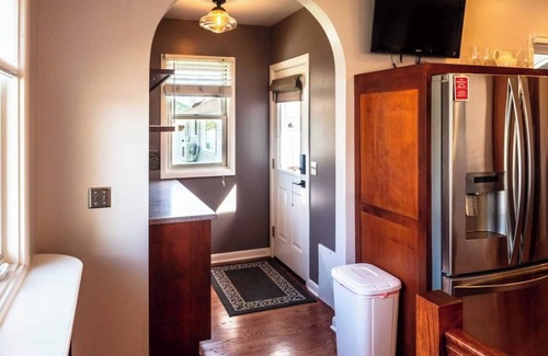 Cody House | Luxury Family Stay in Downtown Cody Sleeps Up to 16