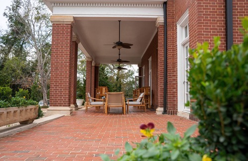 LaGrange Apartment | Luxury Family Suite in LaGrange Historic Mansion