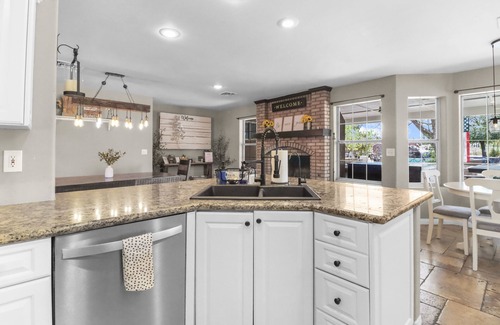 Enterprise House | Luxury Farmhouse Retreat: Waterfall Pool/Spa, Campfire, Sports Court & RV Access