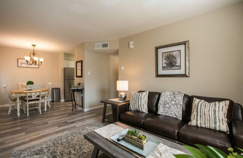 Cibola Addition Apartment | Luxury Foothills Apt. Walking distance to Breweries/Dining/Hiking/Biking/Walking