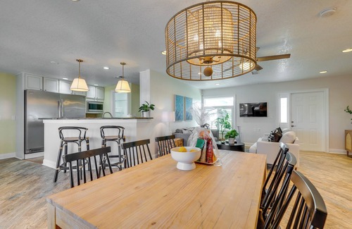 Apollo Beach House | Luxury Gem w/Private Pool & Dock in Apollo Beach
