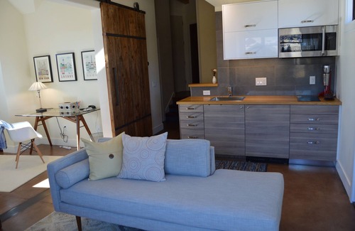 Three Peaks House | Luxury Getaway of the Rockies, minutes from 5 major ski areas