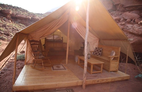 Moab Cabin | Luxury Glamping Tent in Moab | Sleeps 2