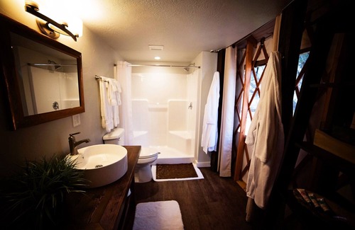 Escalante Resort | Luxury Glamping Yurt Resort Between National Parks with desert mountain views, close to hiking trails, slot canyons, off-roading and more!