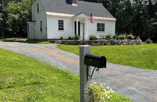 Hanover House | Luxury Graduation and Reunion Rental- Walk to Dartmouth!