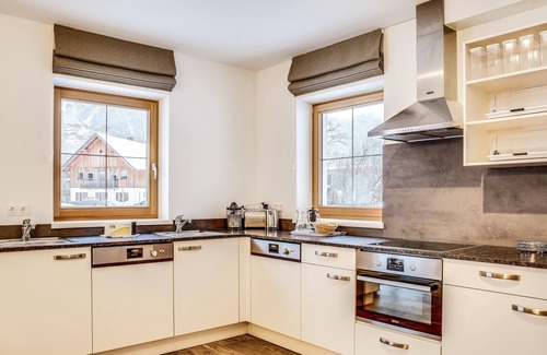 Obertraun House | Luxury group accommodation on holiday park