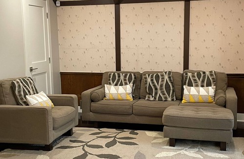 Noble Cottage | Luxury Guest Suite with Private entrance in San Jose.