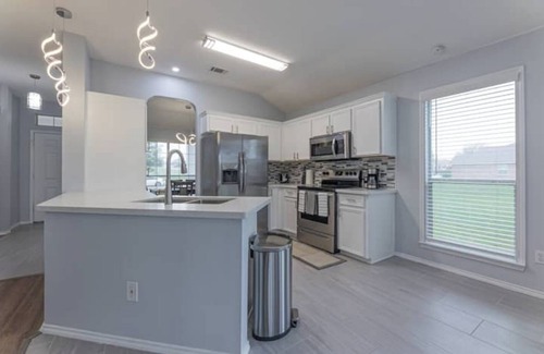 Killeen House | Luxury Harker Hideaway: Relax, Unwind, Explore