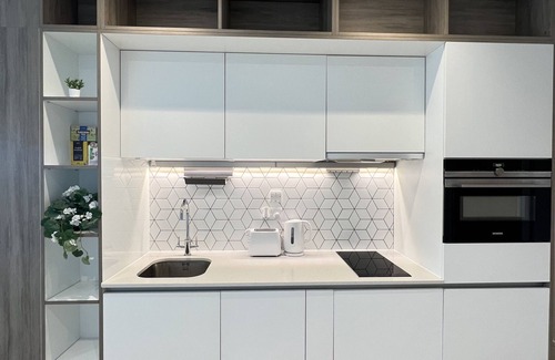 London Borough of Hounslow Apartment | LUXURY HEATHROW AIRPORT VOYAGER HOUSE APARTMENTS