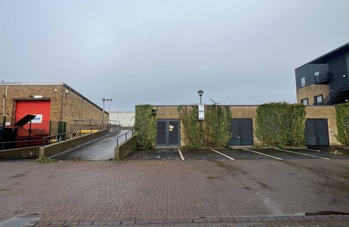 London Borough of Hounslow Apartment | LUXURY HEATHROW AIRPORT VOYAGER HOUSE APARTMENTS