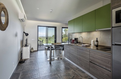 Campeiros Cottage | Luxury hideaway with views and infinity pool