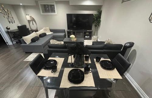 Brampton Apartment | LUXURY HIGH-END PRIVATE SIDE ENTRANCE 2 BEDROOM APARTMENT, 2 BATHROOMS, 2 PARKING, FULL KITCHEN, 3 FIREPLACES, 2 SONY 4K SMART TV'S NETFLIX, PREMIUM CABLE, FREE WI-FI, 3 SMARTLOCKS,1 KING & 1 QUEEN SIZE BEDS, YYZ, 401,Erin Mills Parkway Mississauga Road!!