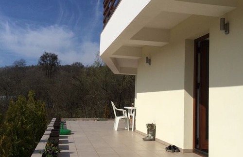 Campulung Villa | Luxury hillside villa with amazing views