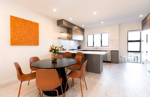 Greenlane Condo | Luxury Holiday House In Greenlane-ASB Showgrounds