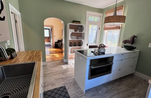 Lafayette House | Luxury Home:3 Bed/2 Bath with Shuffleboard~ walk to Restaurants/Bars near Purdue