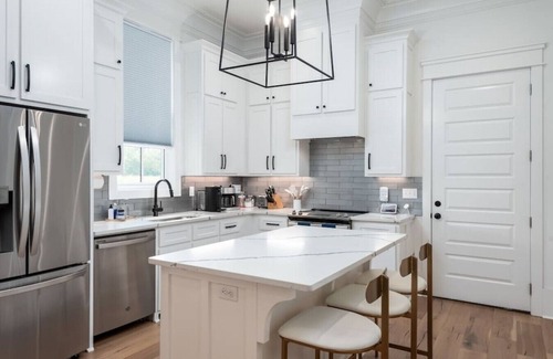 Highlands - Perkins House | Luxury home by L’Auberge & LSU! Safe & comfortable