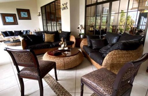 Escazu Villa | Luxury Home con vista, en las montañas de Escazu
