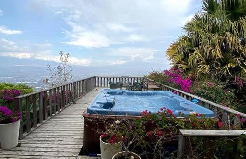 Escazu Villa | Luxury Home con vista, en las montañas de Escazu